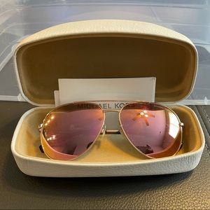 Michael Kors Aviator Sunglasses - pink